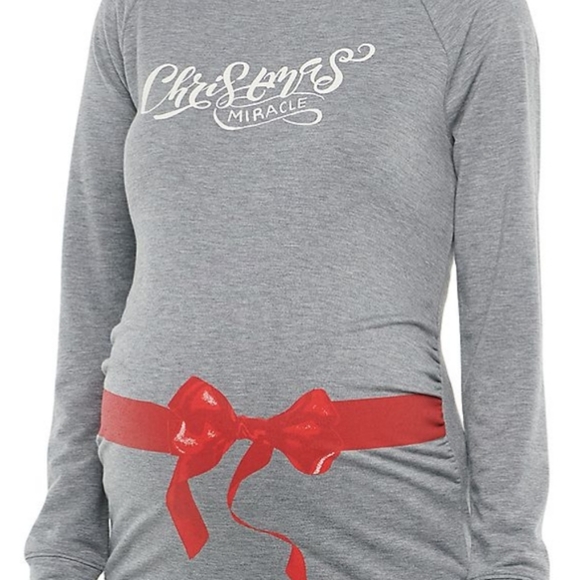 👀50% OFF🎄NWT‼️ Maternity a:glow brand Ruched-Side Sweatshirt - Picture 3 of 7